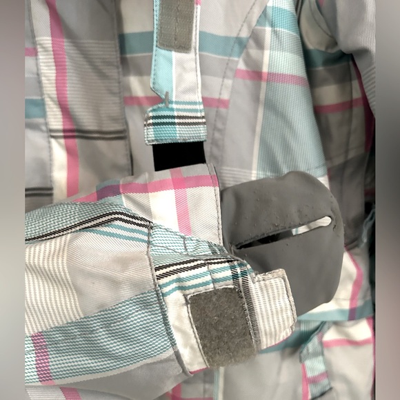 COPY - 686 womens medium high end winter jacket - Picture 4 of 14